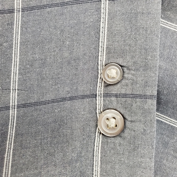 Van Heusen long sleeve button up shirt L - Picture 9 of 13
